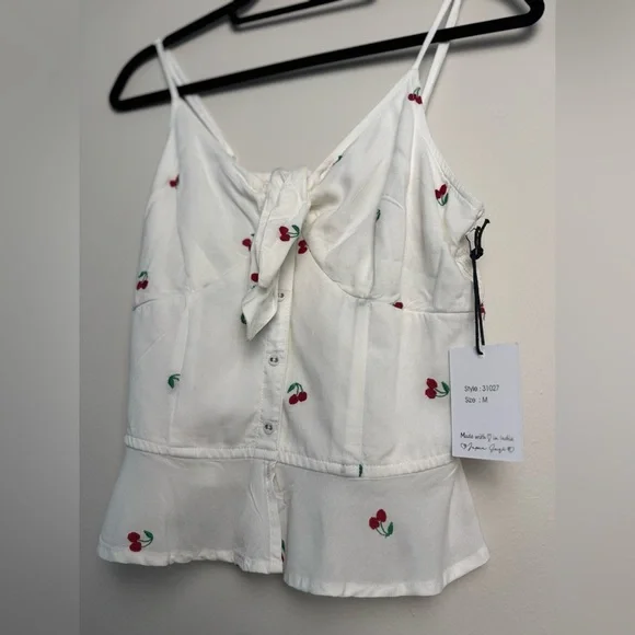 Japna White Crop Top Cherries Size Medium  NWT - Picture 2 of 5